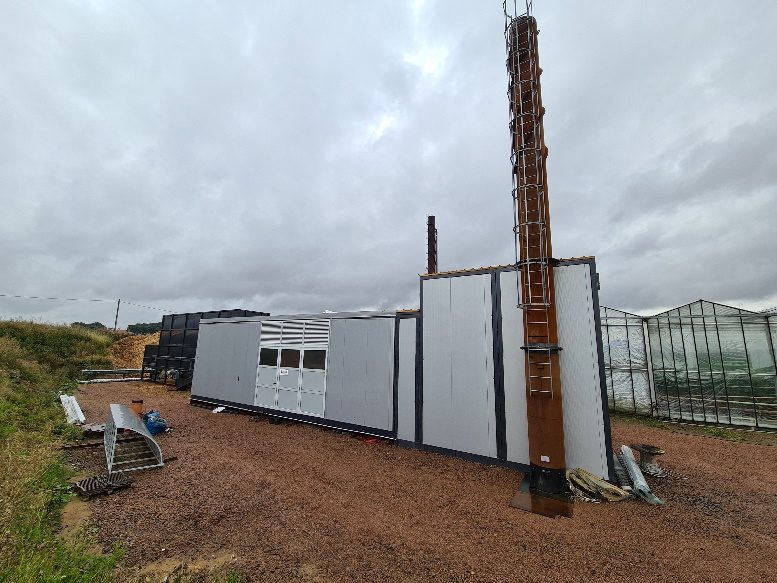 Containerpanncentral med skorsten
